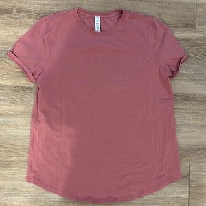Lululemon tee size 8
